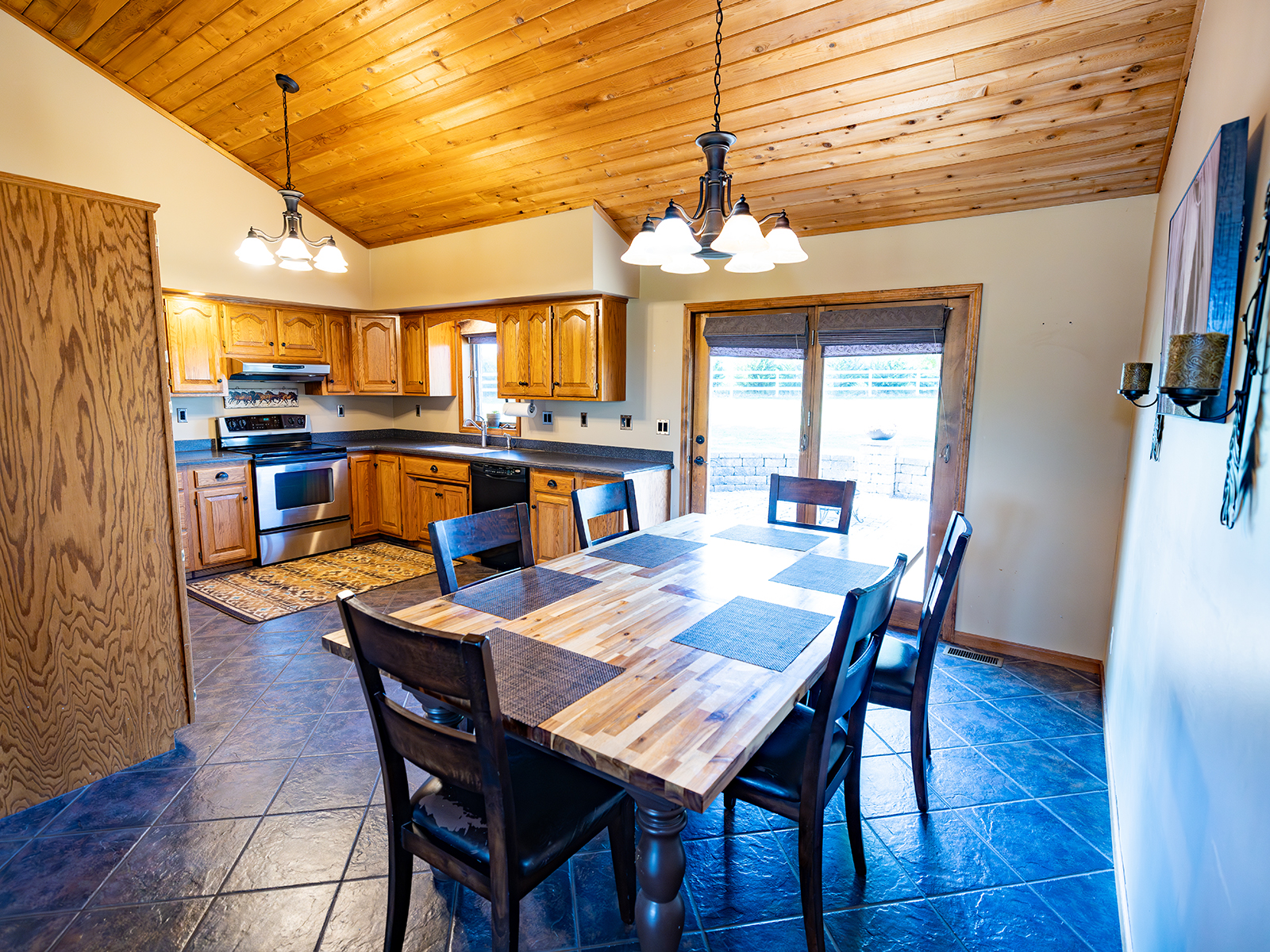 New London, Missouri, 63459, United States, 3 Bedrooms Bedrooms, ,2 BathroomsBathrooms,Residential,For Sale,1942717