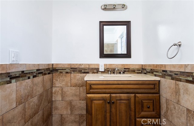 Lakewood, California, 90712, United States, 3 Bedrooms Bedrooms, ,2 BathroomsBathrooms,Residential,For Sale,1986109