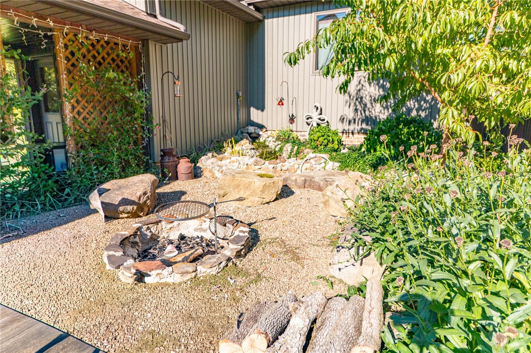 Jamestown, Pennsylvania, 16134, United States, 4 Bedrooms Bedrooms, ,3 BathroomsBathrooms,Residential,For Sale,1998073