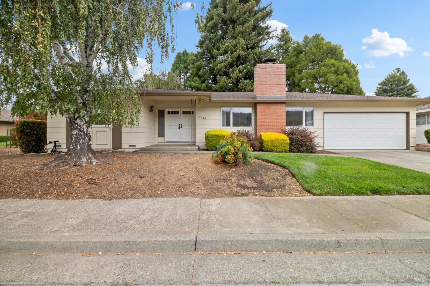 Santa Rosa, California, 95409, United States, 2 Bedrooms Bedrooms, ,2 BathroomsBathrooms,Residential,For Sale,1975845