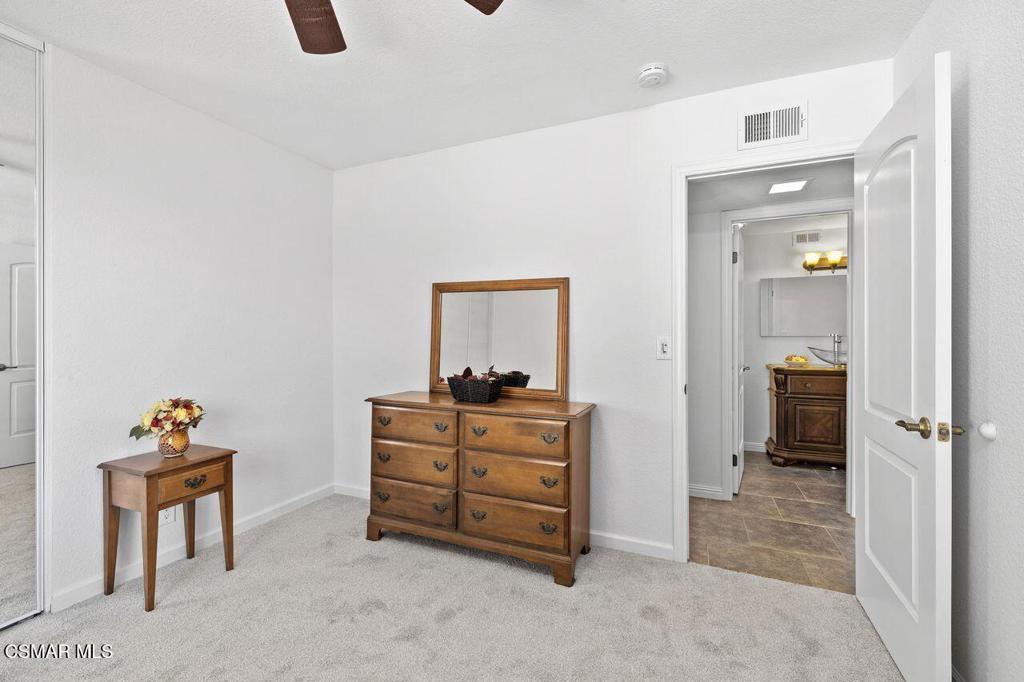 Simi Valley, California, 93065, United States, 3 Bedrooms Bedrooms, ,2 BathroomsBathrooms,Residential,For Sale,1960953