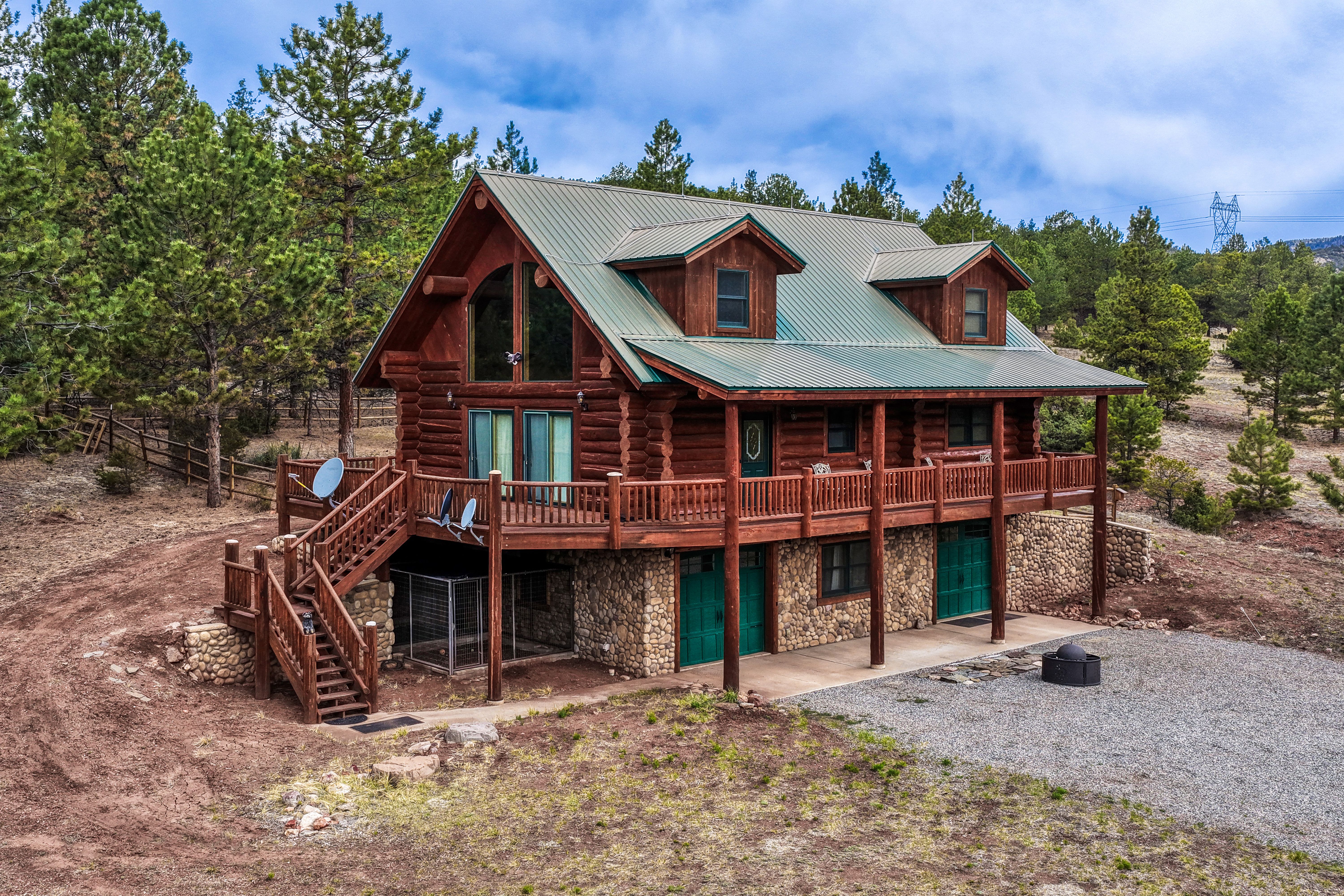  Spectacular 119 acre ranch tucked into a scenic mountain valley - 物件實景