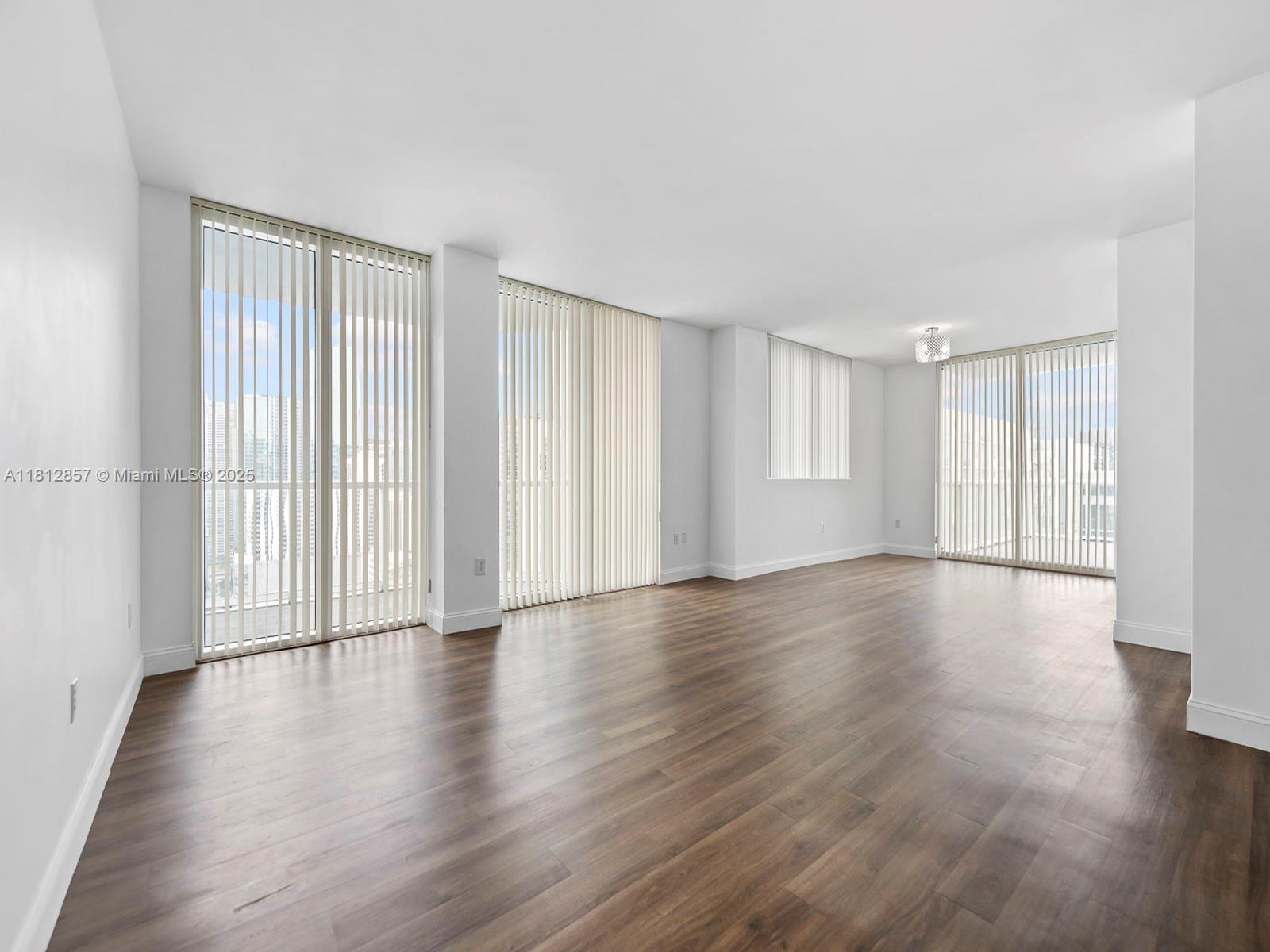 Miami, Florida, 33132, United States, 2 Bedrooms Bedrooms, ,2 BathroomsBathrooms,Residential,For Sale,1838941