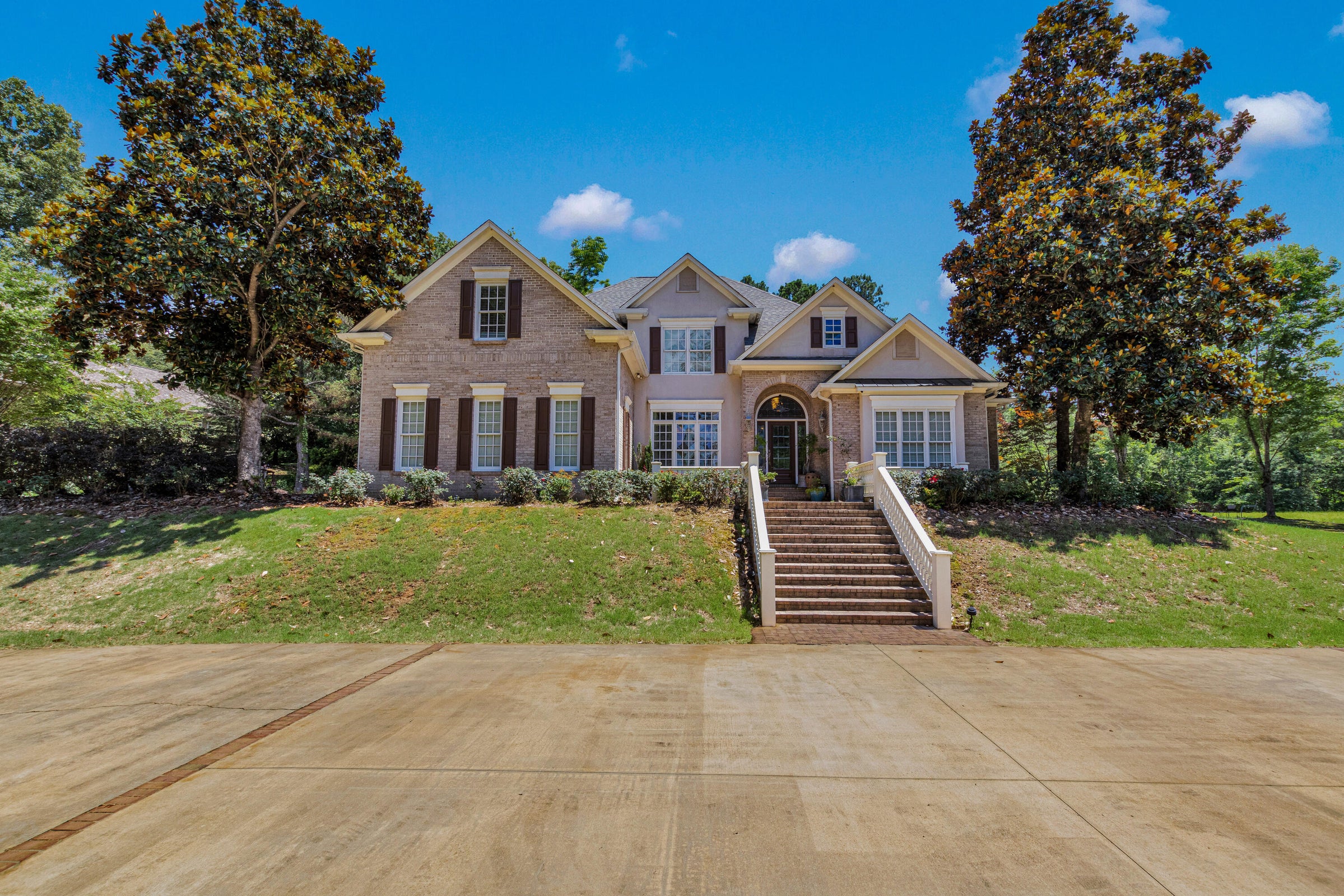 Fulton, Mississippi, 38843, United States, 4 Bedrooms Bedrooms, ,4 BathroomsBathrooms,Residential,For Sale,1976372