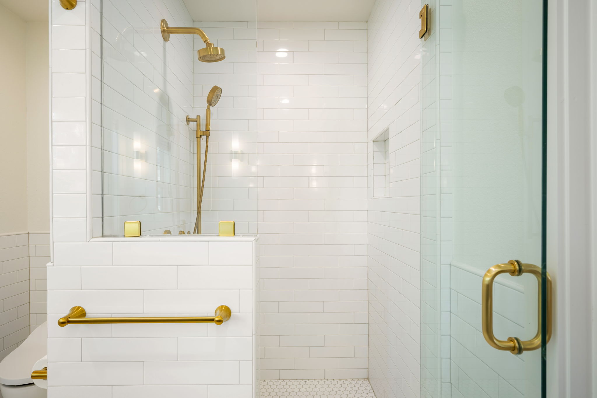  Refined Mid-Century Modern with Casita in Alamo Heights ISD - 物件實景