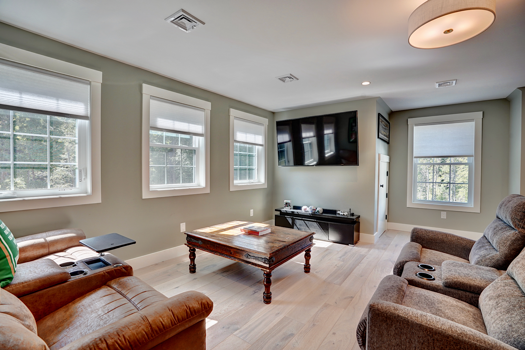  14 Osgood Road Kensington NH - 物件實景
