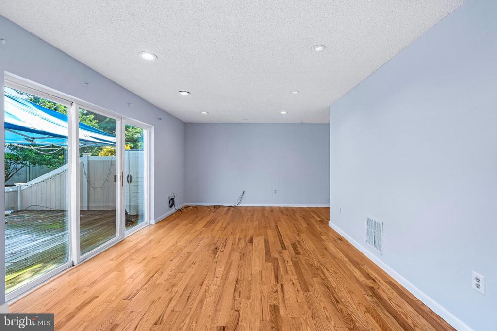 Plainsboro, New Jersey, 08536, United States, 3 Bedrooms Bedrooms, ,3 BathroomsBathrooms,Residential,For Sale,1900565