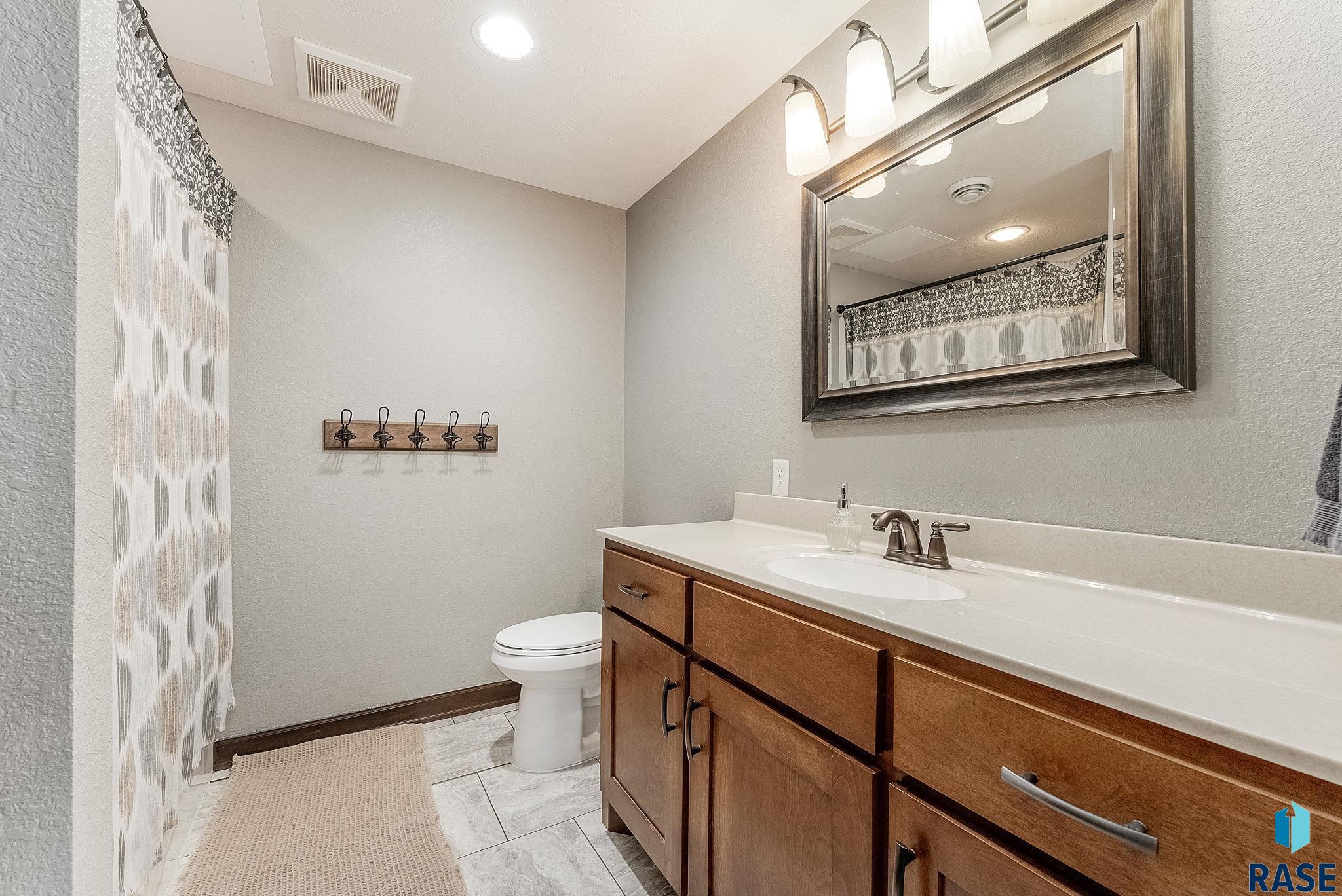 Lester, Iowa, 51242, United States, 4 Bedrooms Bedrooms, ,5 BathroomsBathrooms,Residential,For Sale,1926718