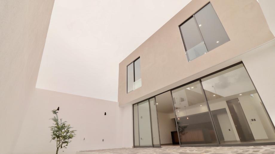 Luz Solar, Morelia, Michoacán de Ocampo, 58253, Mexico, 4 Bedrooms Bedrooms, ,4 BathroomsBathrooms,Residential,For Sale,Luz Solar,1480838