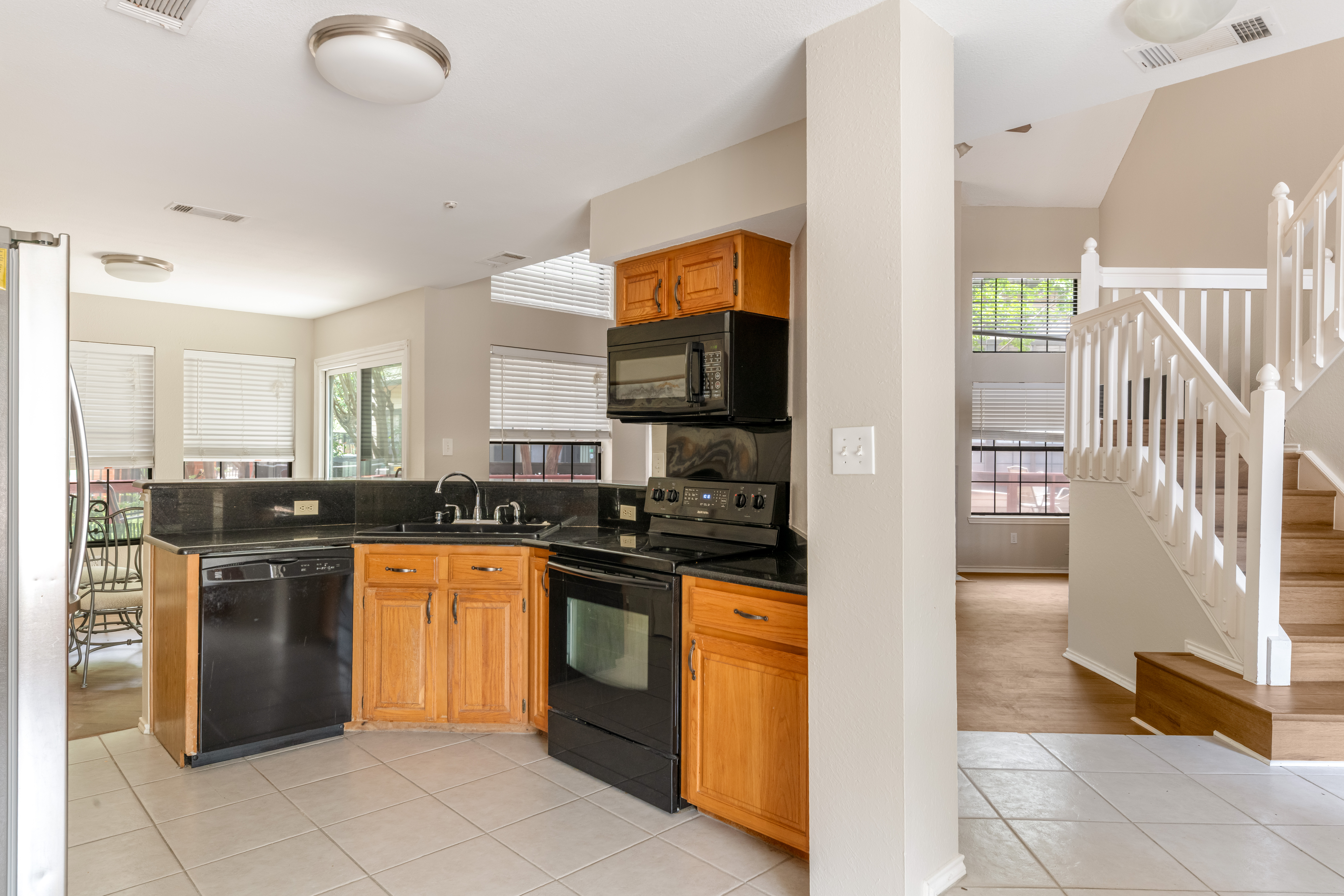  Move-in Ready Condo in the Heart of Valley Ranch - 物件實景