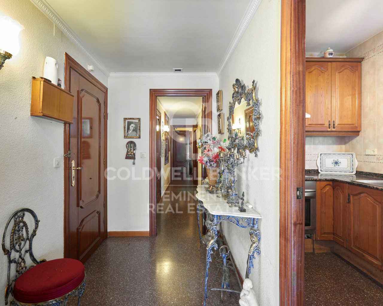 Barcelona, Catalonia, ES, 4 Bedrooms Bedrooms, ,2 BathroomsBathrooms,Residential,For Sale,1829599