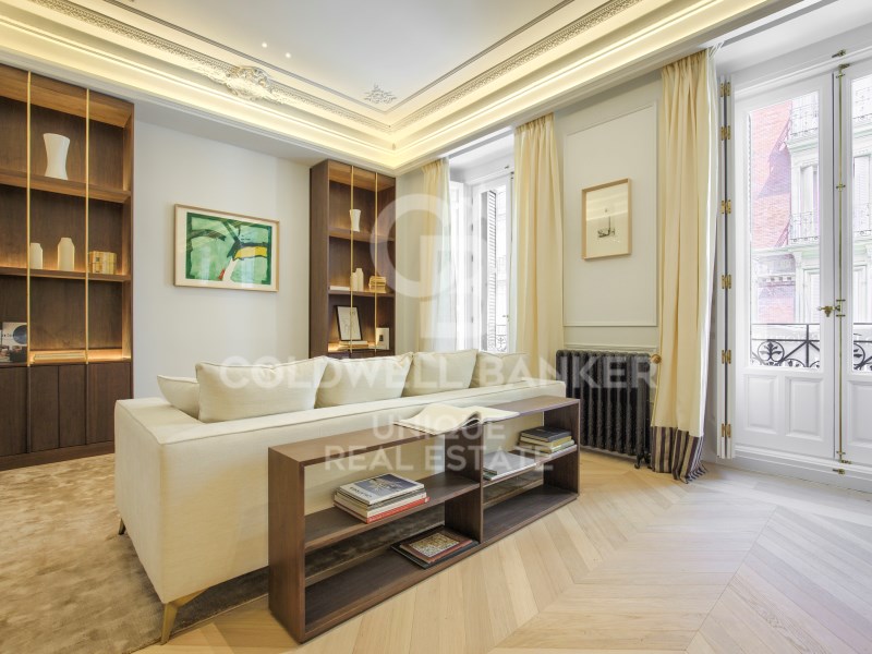 Madrid, Comunidad de Madrid, ES, 4 Bedrooms Bedrooms, ,5 BathroomsBathrooms,Residential,For Sale,1885233