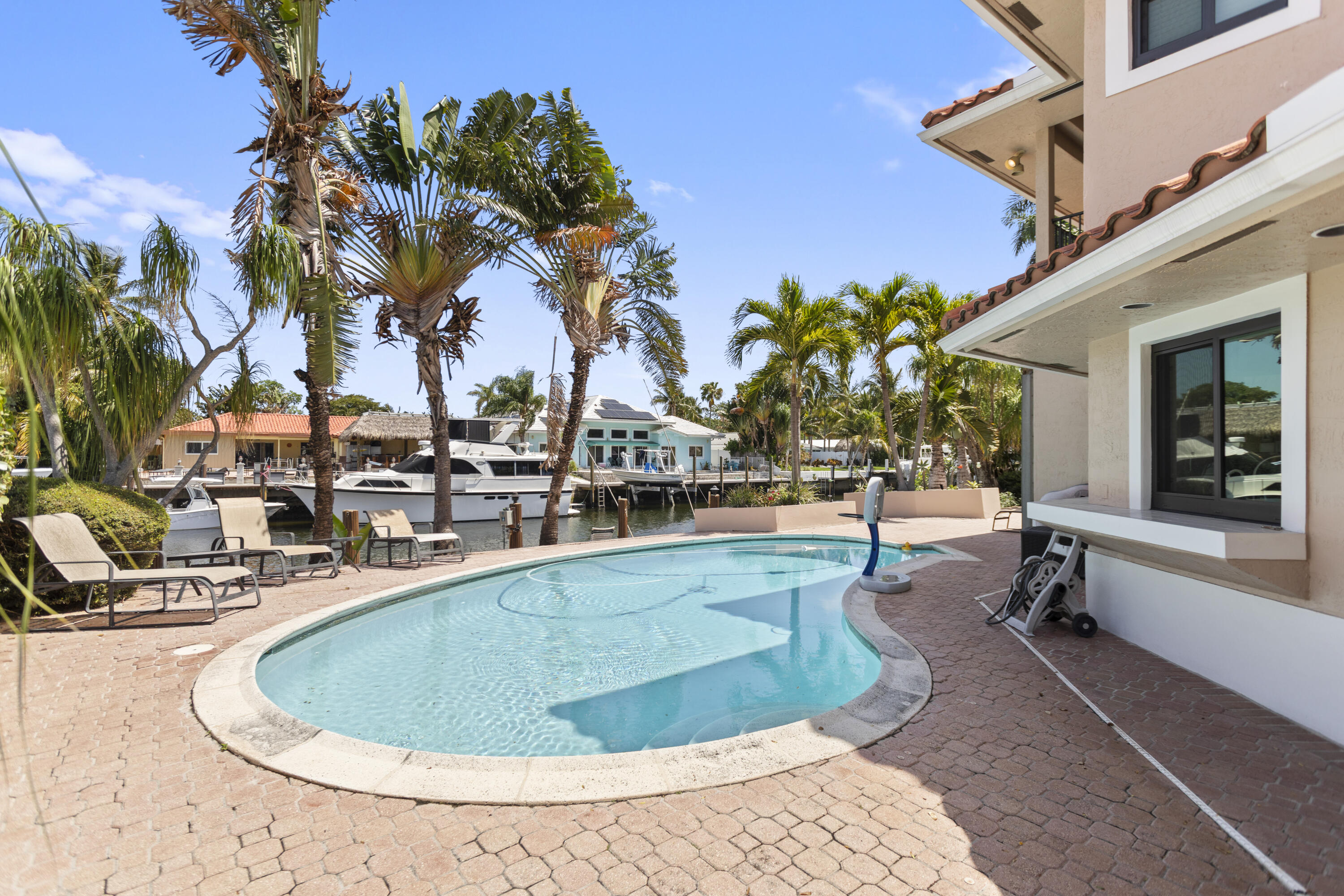 Pompano Beach, Florida, 33062, United States, 4 Bedrooms Bedrooms, ,3 BathroomsBathrooms,Residential,For Sale,1804148