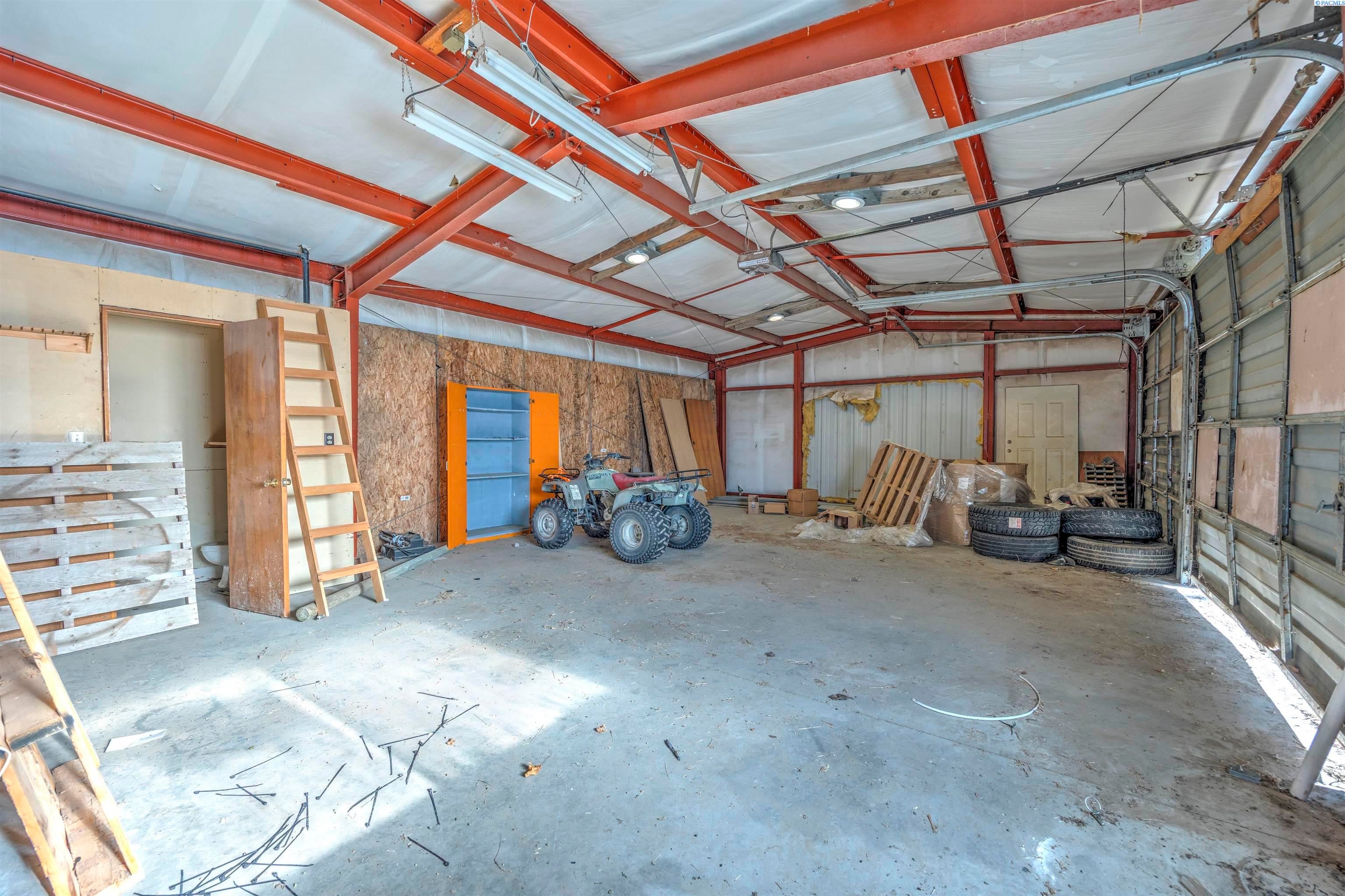 Pasco, Washington, 99301, United States, ,Residential,For Sale,1998040