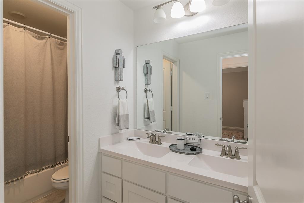 Fort Worth, Texas, 76008, United States, 4 Bedrooms Bedrooms, ,3 BathroomsBathrooms,Residential,For Sale,1902428