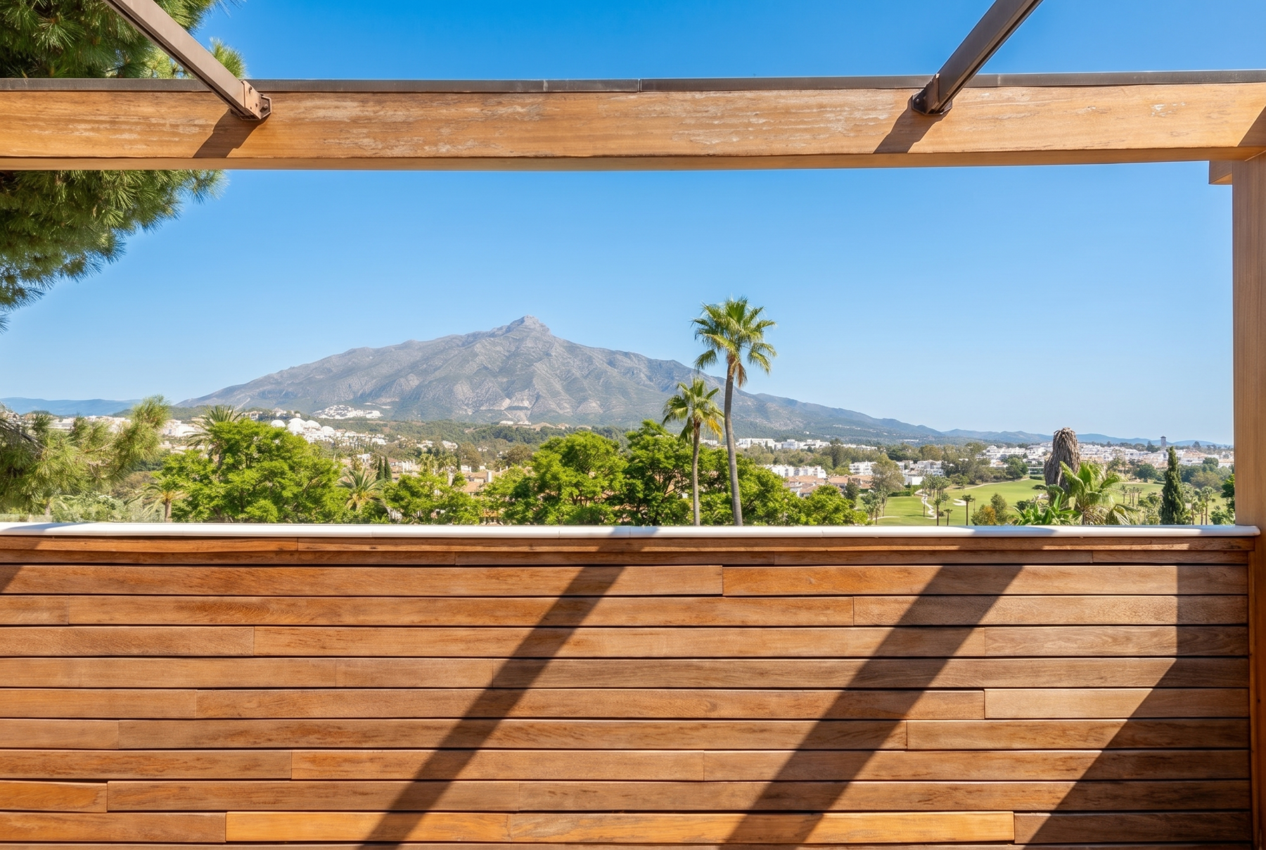  A true home in the Golf Valley with direct access to the Las Brisas golf course - 物件實景