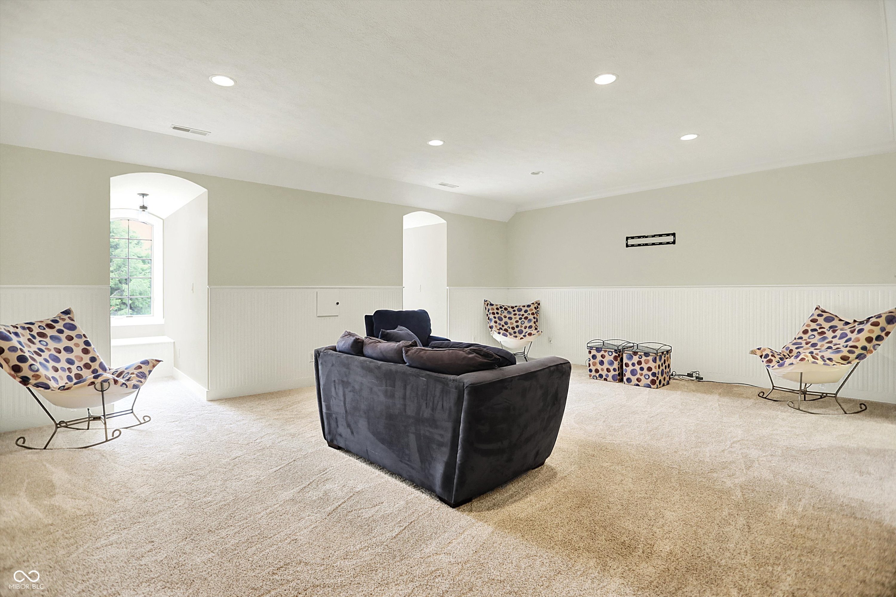 Noblesville, Indiana, 46062, United States, 6 Bedrooms Bedrooms, ,9 BathroomsBathrooms,Residential,For Sale,1979033