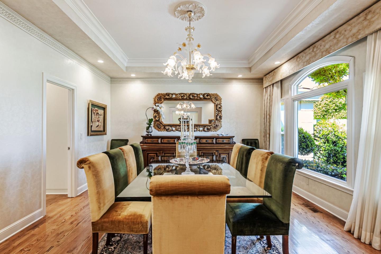 Saratoga, California, 95070, United States, 5 Bedrooms Bedrooms, ,6 BathroomsBathrooms,Residential,For Sale,1891032
