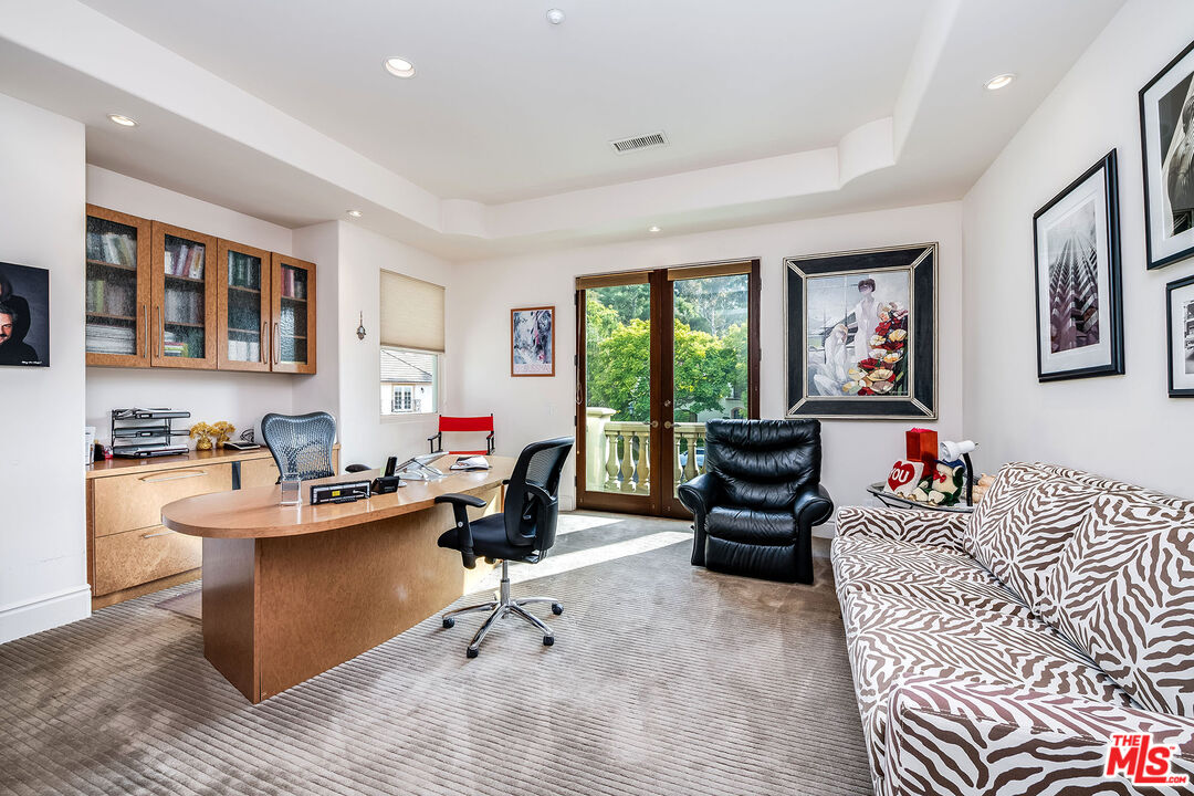 Beverly Hills, California, 90210, United States, 4 Bedrooms Bedrooms, ,5 BathroomsBathrooms,Residential,For Sale,1919871