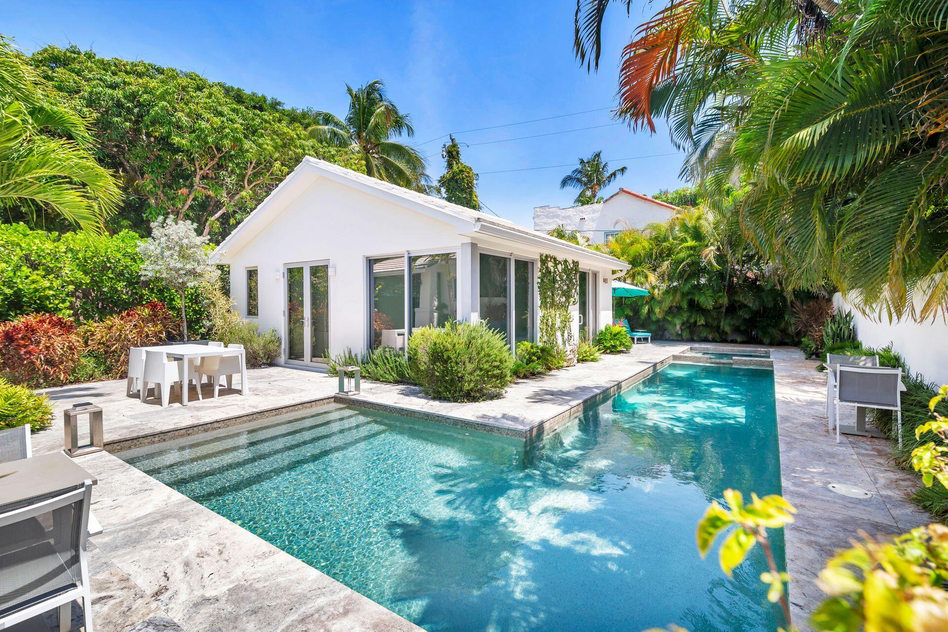 West Palm Beach, Florida, 33401, United States, 2 Bedrooms Bedrooms, ,3 BathroomsBathrooms,Residential,For Sale,2001645