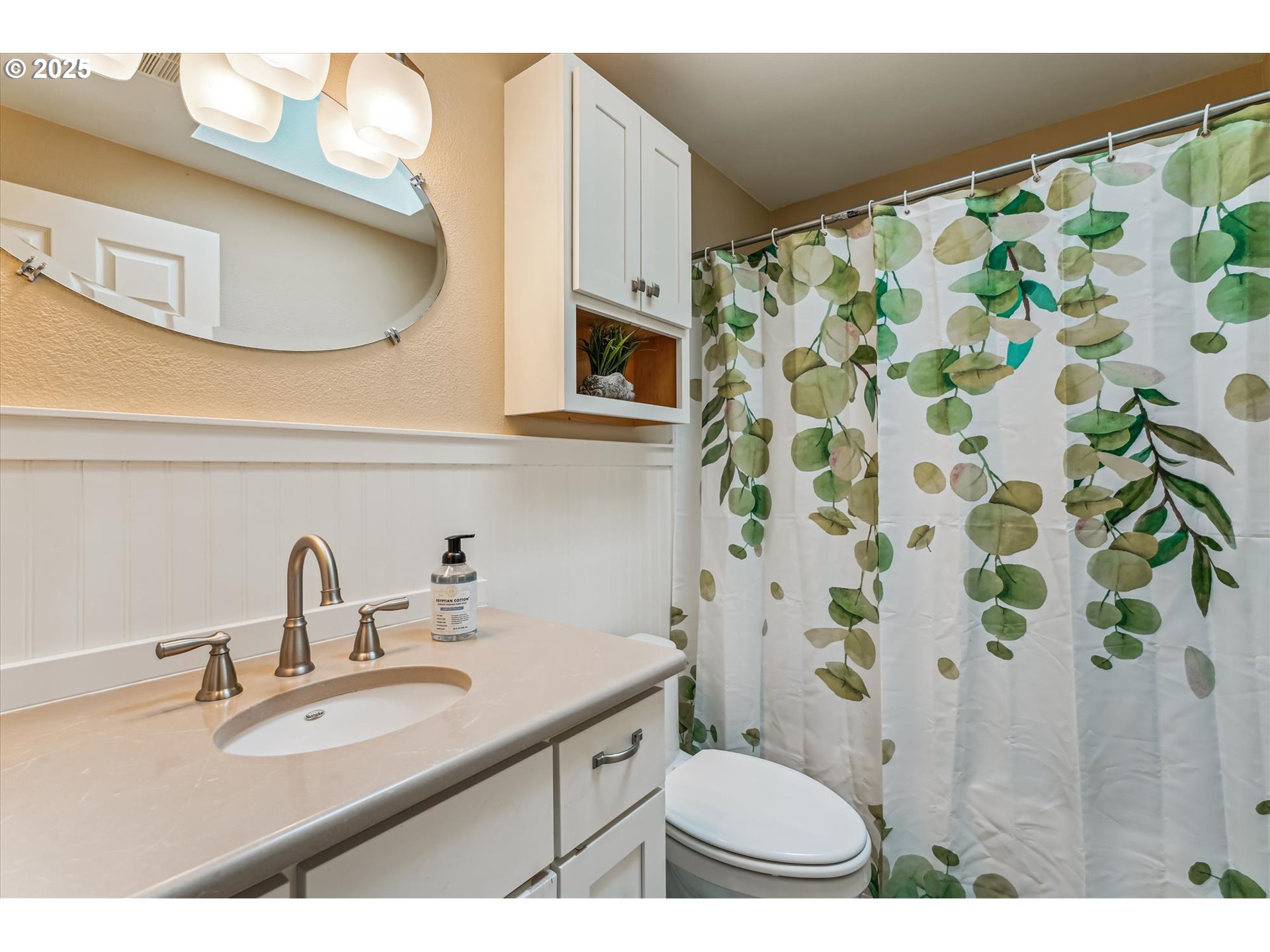 Forest Grove, Oregon, 97116, United States, 3 Bedrooms Bedrooms, ,2 BathroomsBathrooms,Residential,For Sale,1917976