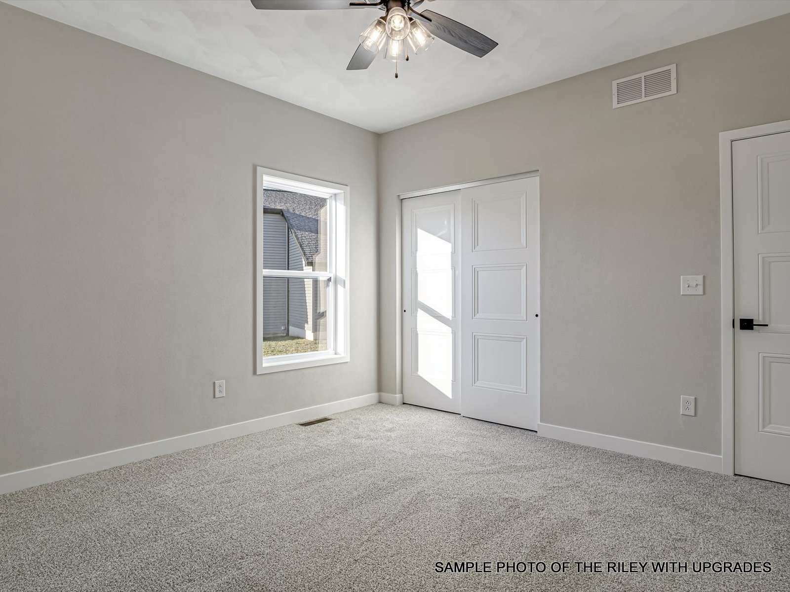 Waterloo, Illinois, 62298, United States, 3 Bedrooms Bedrooms, ,2 BathroomsBathrooms,Residential,For Sale,1927958