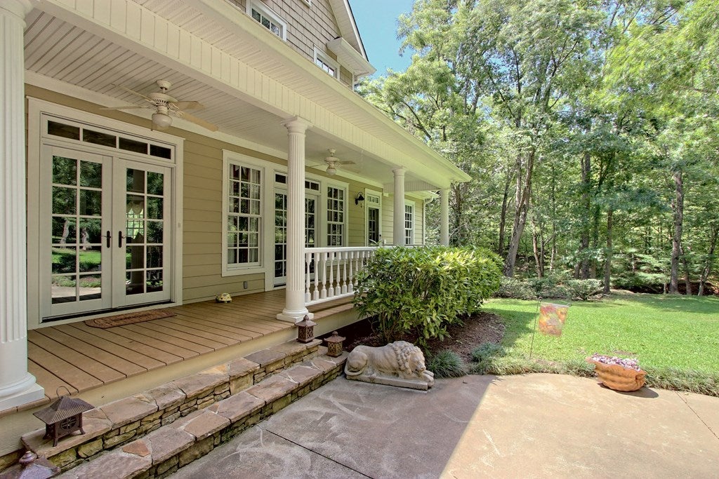 Hayesville, North Carolina, 28904, United States, 5 Bedrooms Bedrooms, ,5 BathroomsBathrooms,Residential,For Sale,1913677