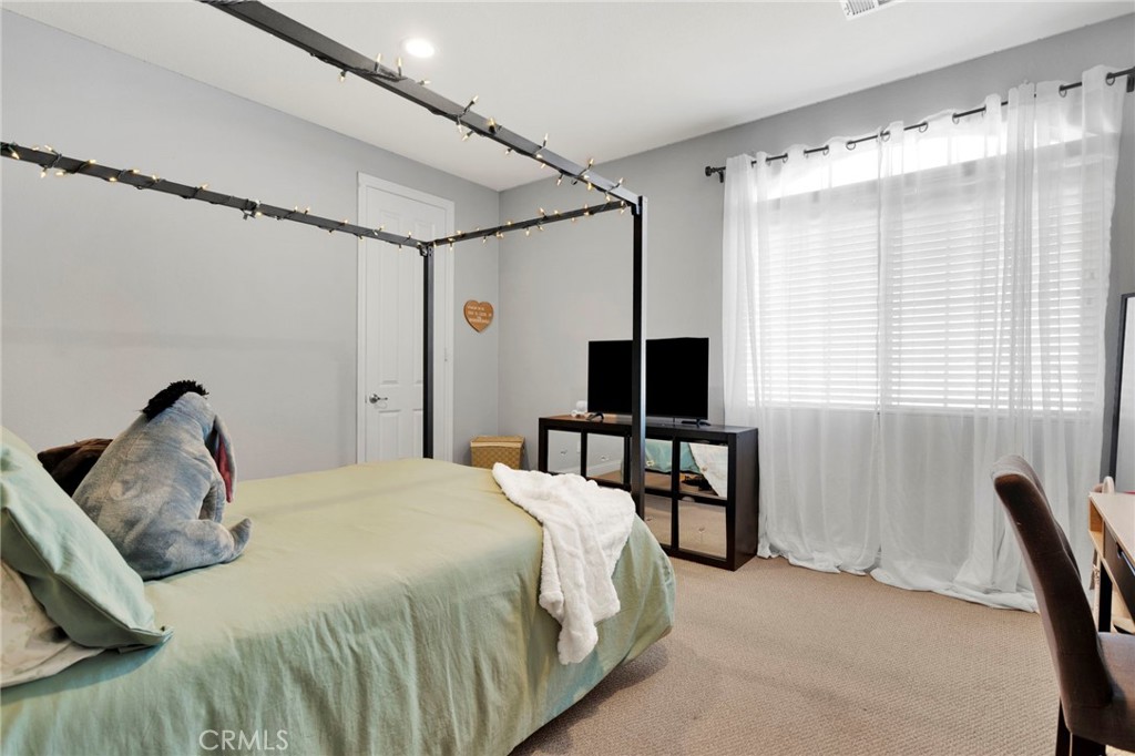 Hesperia, California, 92344, United States, 5 Bedrooms Bedrooms, ,4 BathroomsBathrooms,Residential,For Sale,2010754