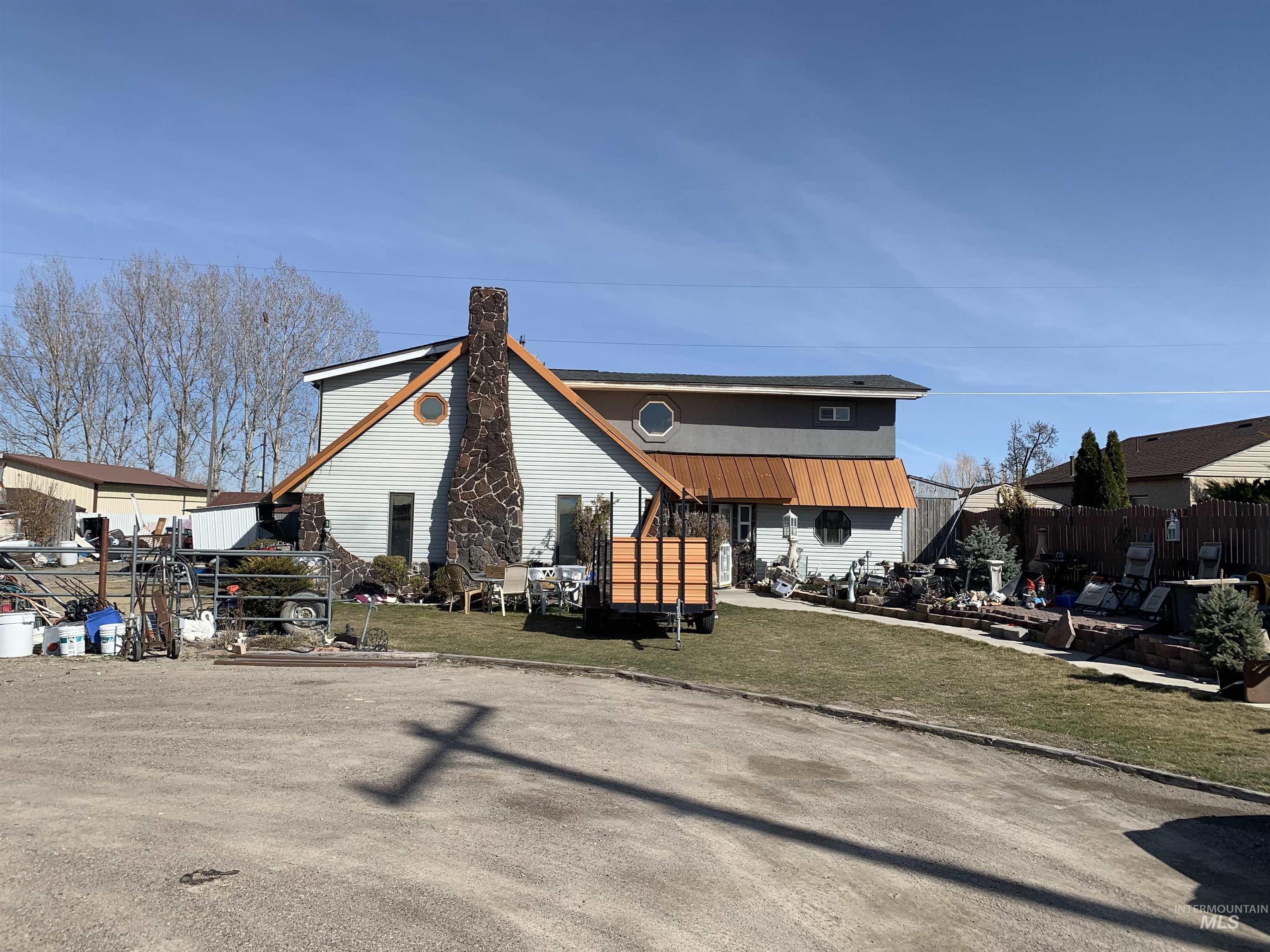 Twin Falls, Idaho, 83301, United States, 4 Bedrooms Bedrooms, ,3 BathroomsBathrooms,Residential,For Sale,1786160