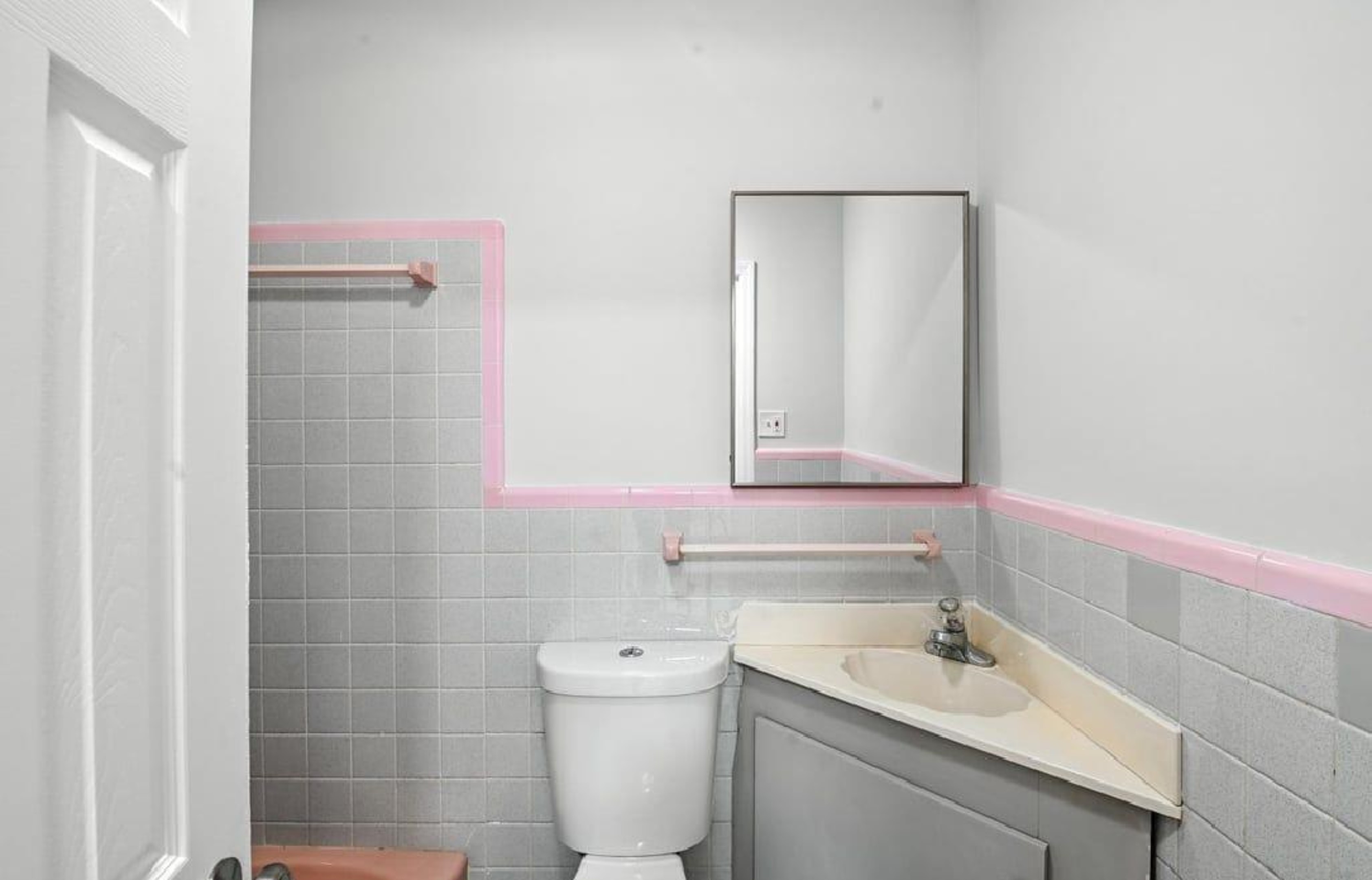 Norfolk, Virginia, 23502, United States, 5 Bedrooms Bedrooms, ,3 BathroomsBathrooms,Residential,For Sale,1993864