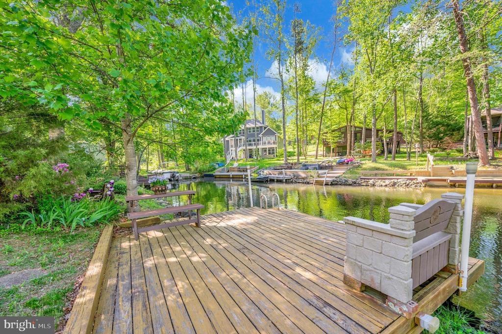 Locust Grove, Virginia, 22508, United States, 4 Bedrooms Bedrooms, ,4 BathroomsBathrooms,Residential,For Sale,1810650