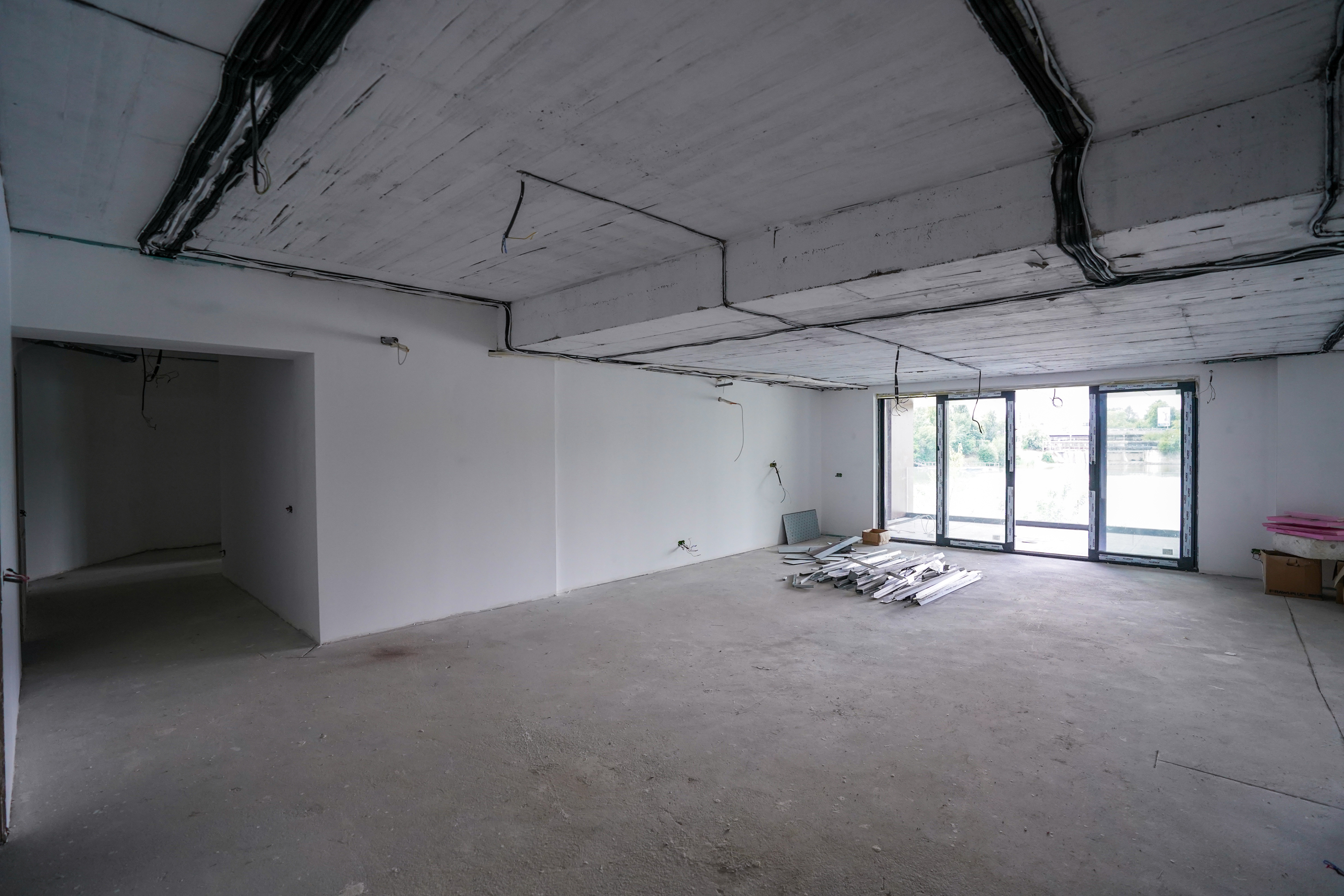  Seven-Room Waterfront Apartment Directly at Lake Level on Lake Floreasca - 物件實景