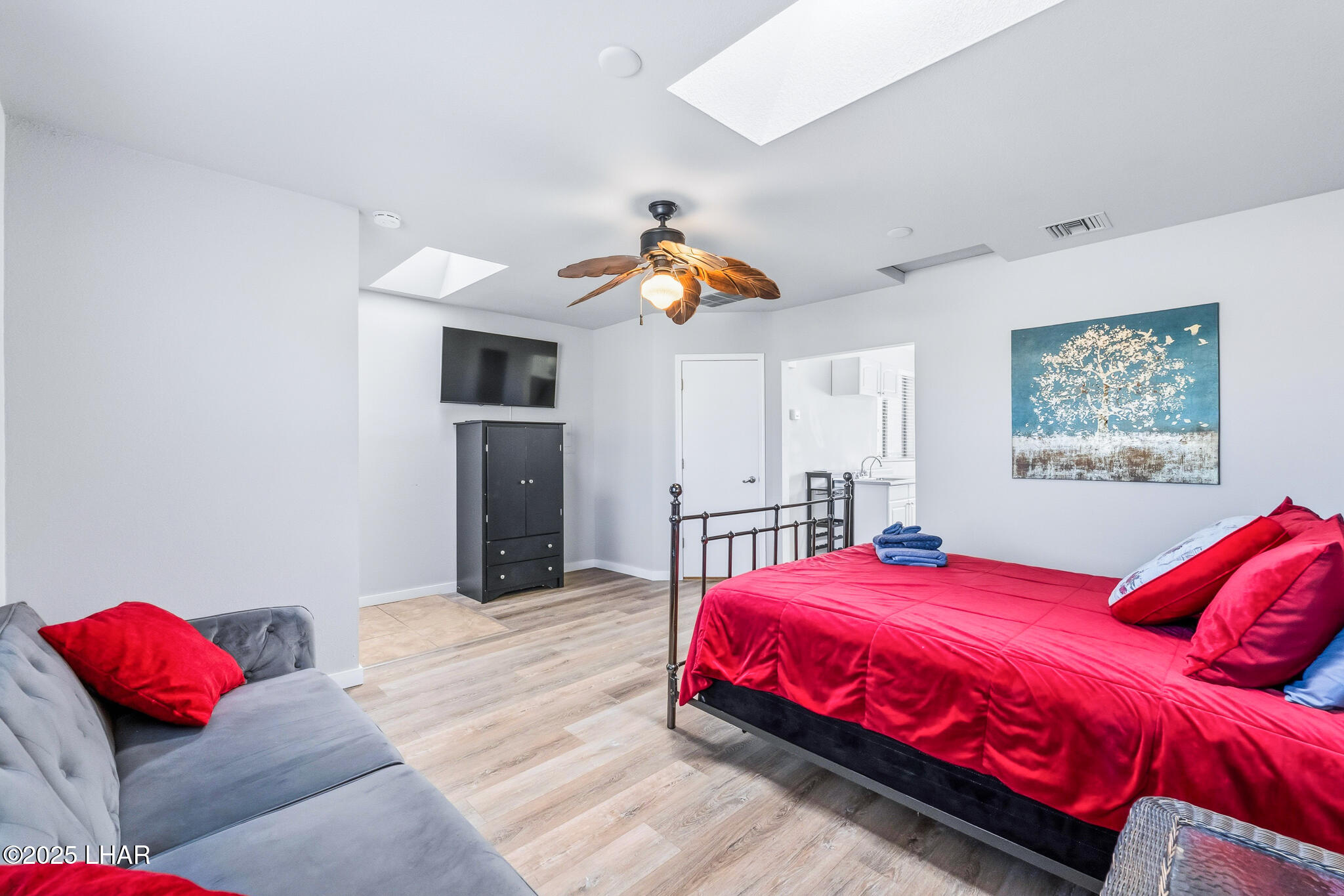 Lake Havasu City, Arizona, 86404, United States, 4 Bedrooms Bedrooms, ,2 BathroomsBathrooms,Residential,For Sale,2002177