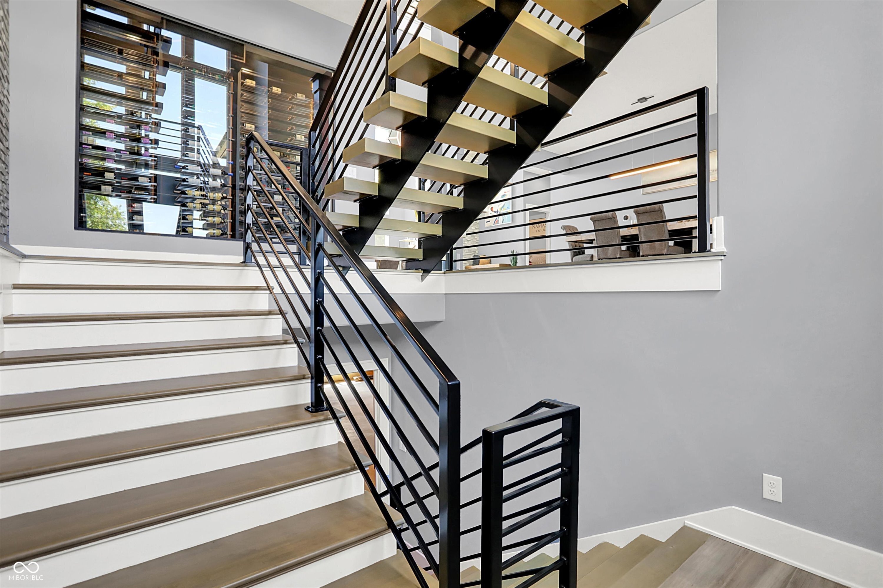 Greenwood, Indiana, 46143, United States, 4 Bedrooms Bedrooms, ,4 BathroomsBathrooms,Residential,For Sale,1978019