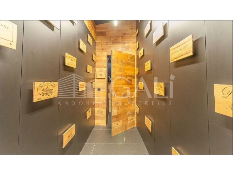 Sant Julià de Lòria, Andorra, AD, 6 Bedrooms Bedrooms, ,8 BathroomsBathrooms,Residential,For Sale,1448780