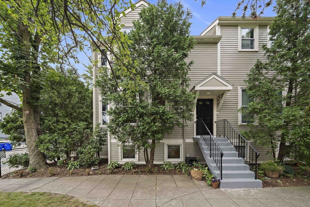 Boston, Massachusetts, 02130, United States, 4 Bedrooms Bedrooms, ,3 BathroomsBathrooms,Residential,For Sale,1925701