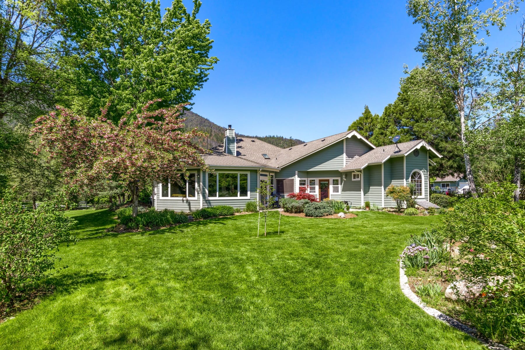  4000 Little Applegate Road Jacksonville, OR 97530 - 物件實景