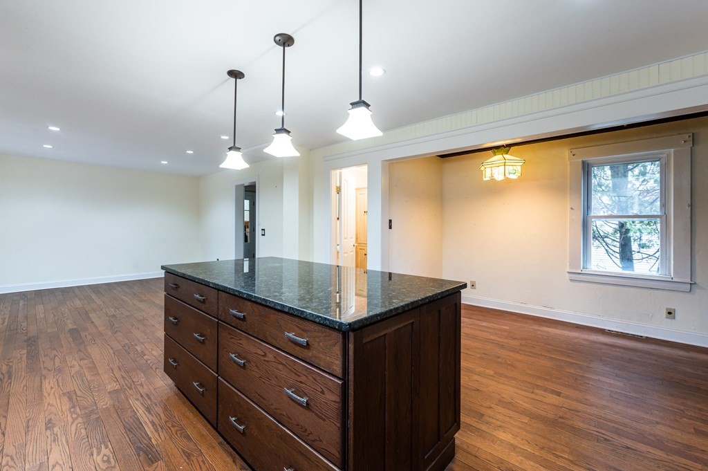 Milford, New Hampshire, 03055, United States, 4 Bedrooms Bedrooms, ,3 BathroomsBathrooms,Residential,For Sale,1862014