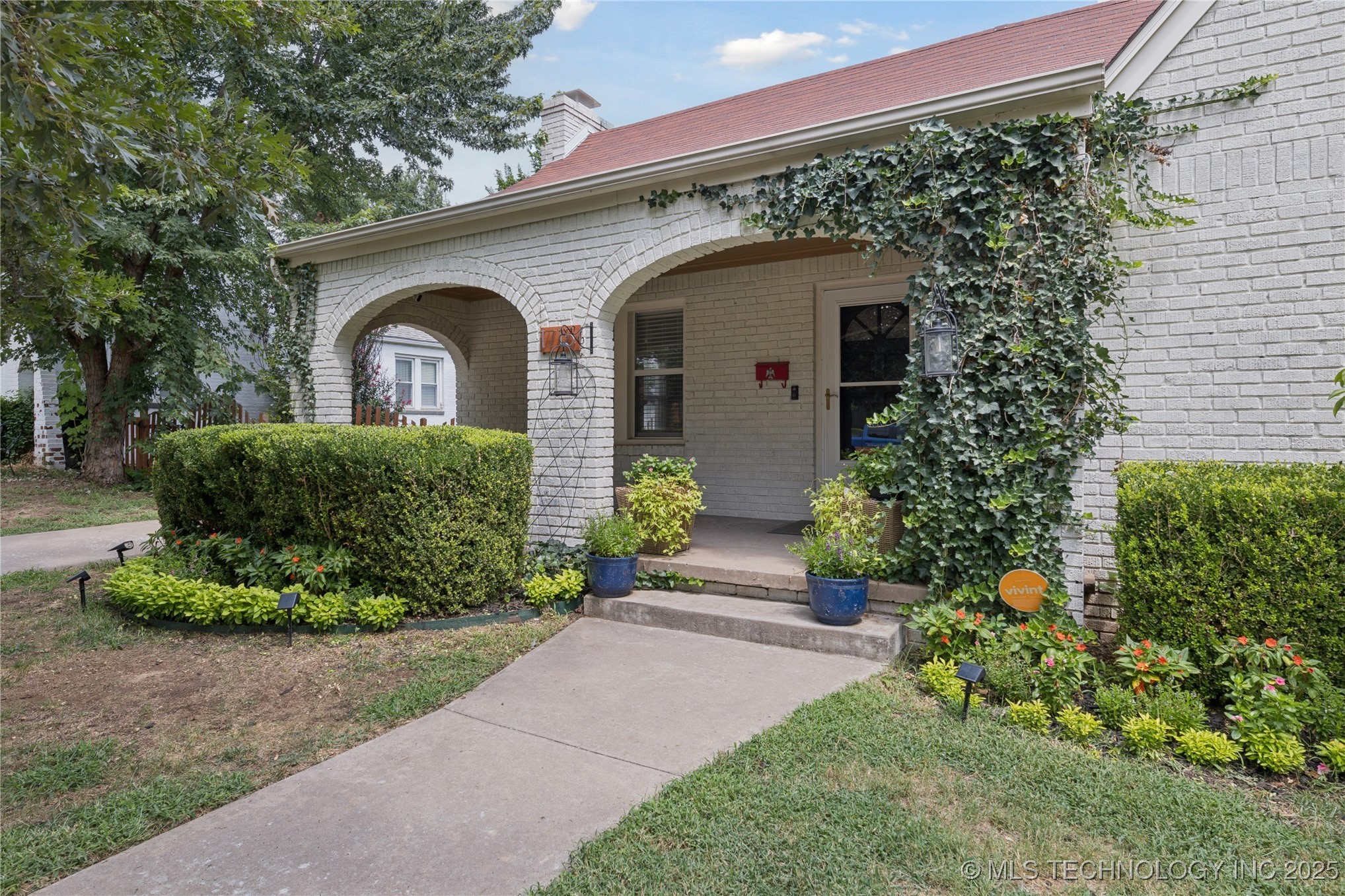 Tulsa, Oklahoma, 74104, United States, 4 Bedrooms Bedrooms, ,3 BathroomsBathrooms,Residential,For Sale,1941702
