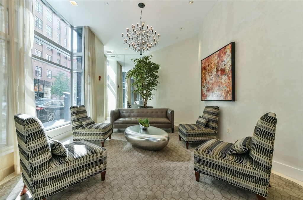 Boston, Massachusetts, 02110, United States, 1 Bedroom Bedrooms, ,1 BathroomBathrooms,Residential,For Sale,1924079