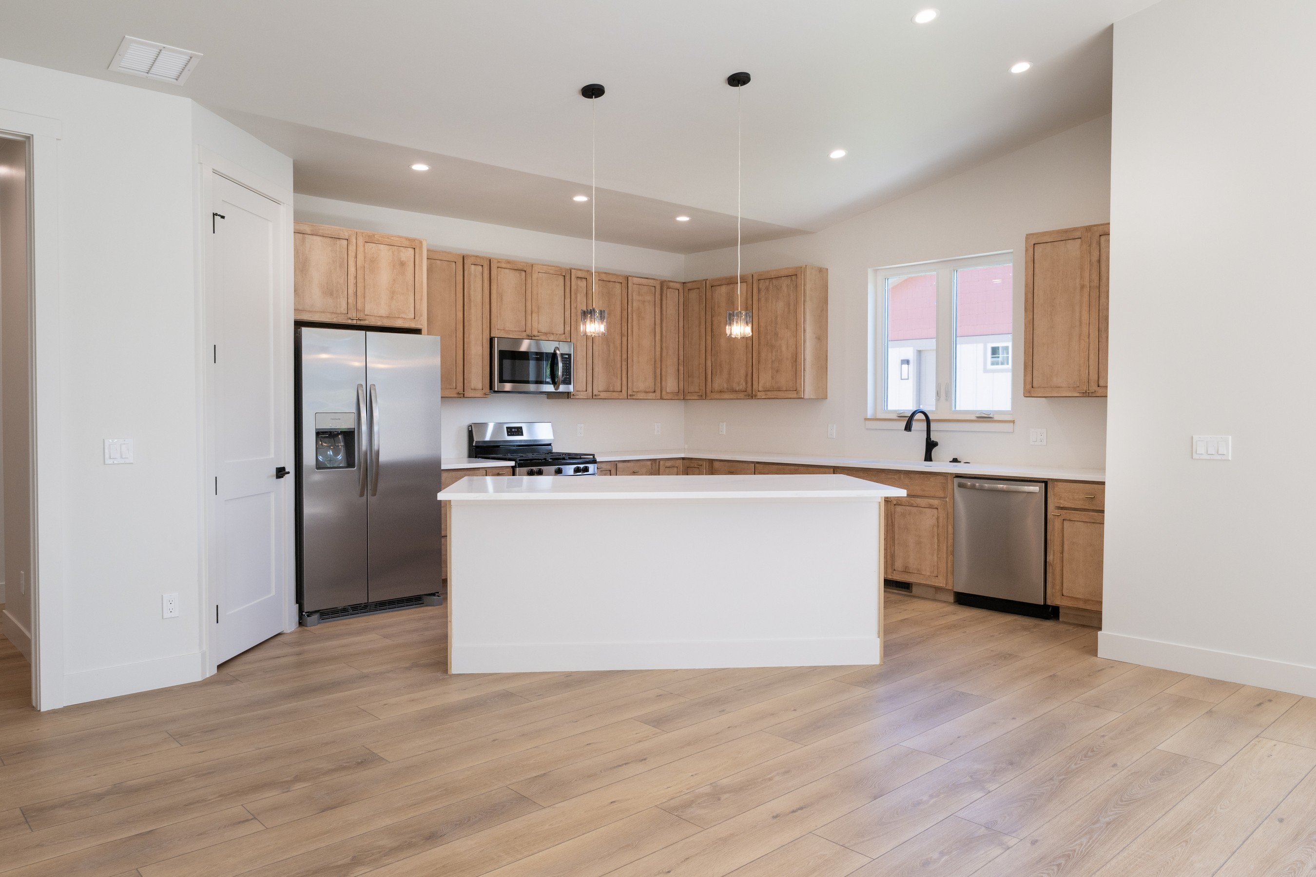  New Construction in Castle Valley Ranch - 物件實景