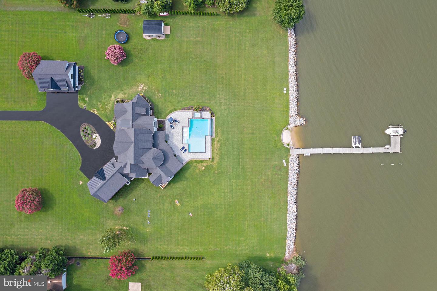 Queenstown, Maryland, 21658, United States, 5 Bedrooms Bedrooms, ,5 BathroomsBathrooms,Residential,For Sale,1907636