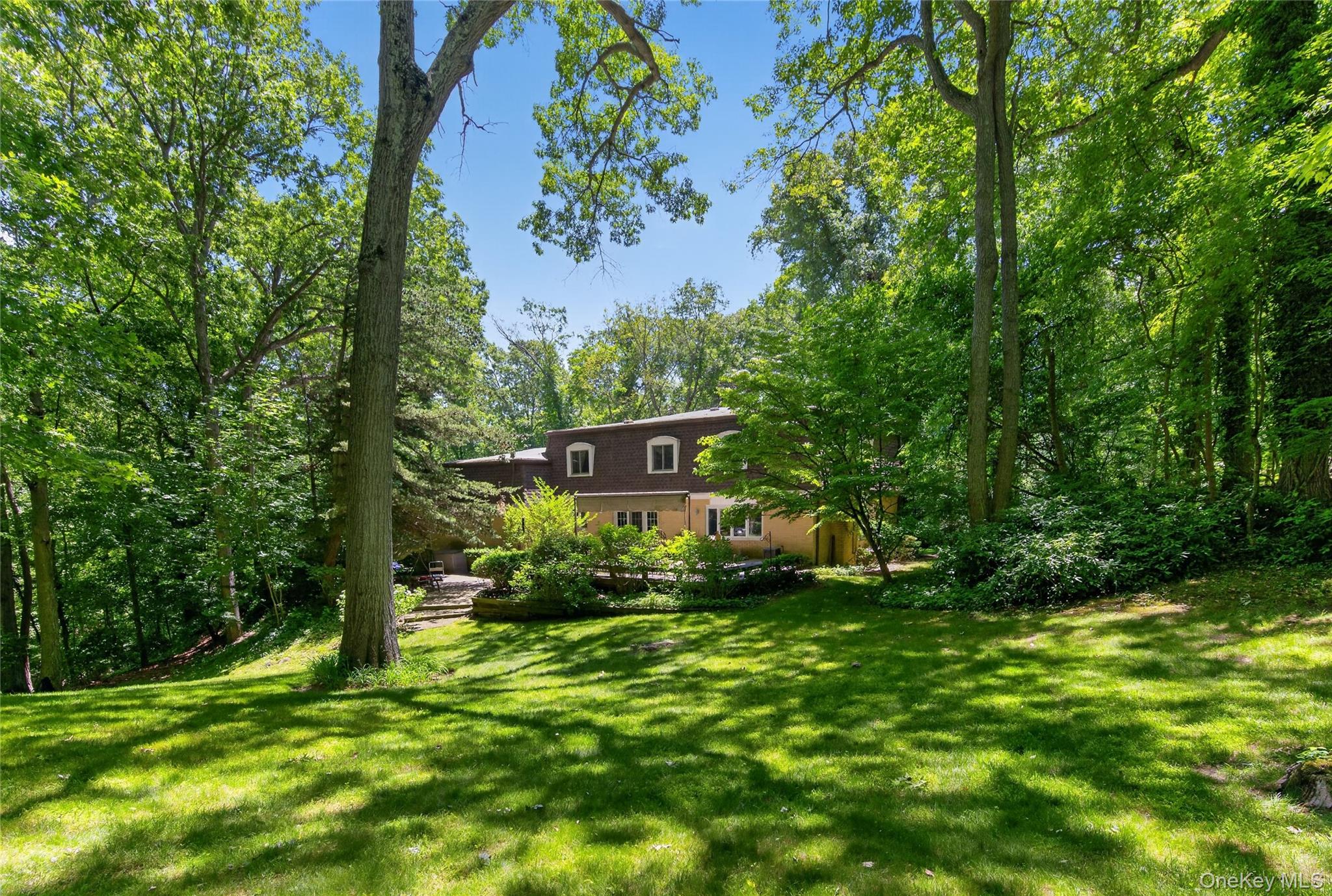  44 Koenig Drive, Oyster Bay Cove, NY, 11771 - 物件實景