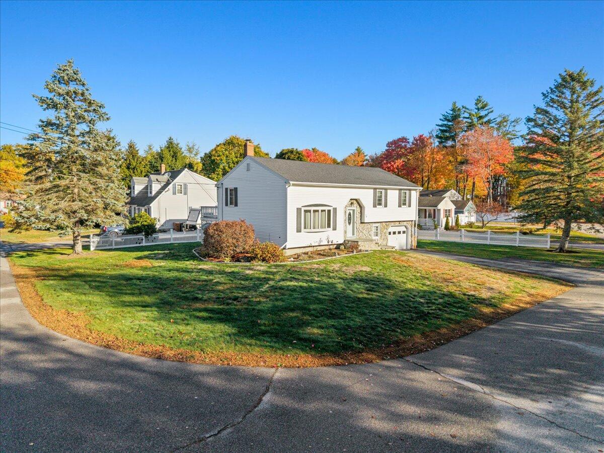 Saco, Maine, 04072, United States, 3 Bedrooms Bedrooms, ,2 BathroomsBathrooms,Residential,For Sale,1970282