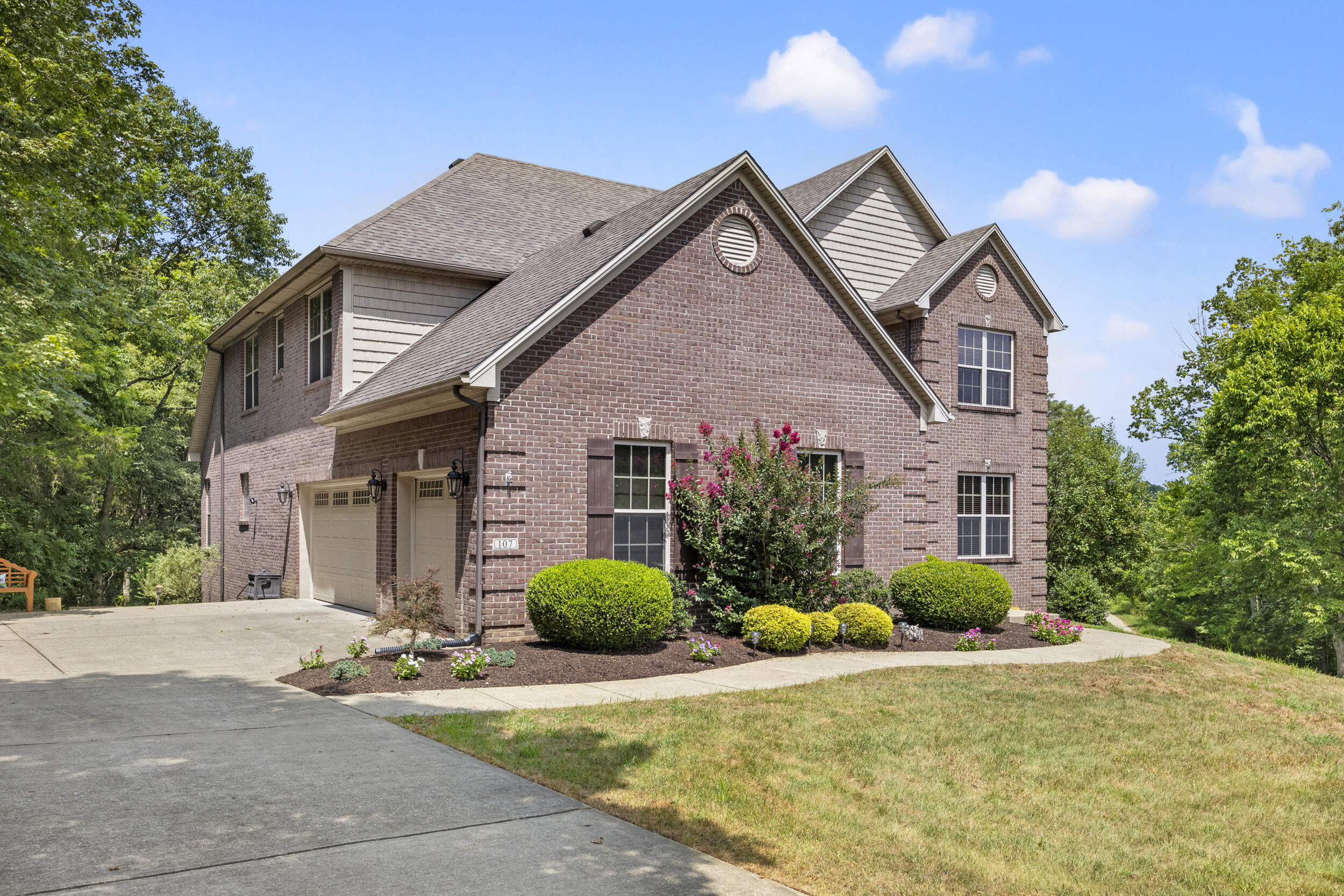 Georgetown, Kentucky, 40324, United States, 5 Bedrooms Bedrooms, ,5 BathroomsBathrooms,Residential,For Sale,1925137