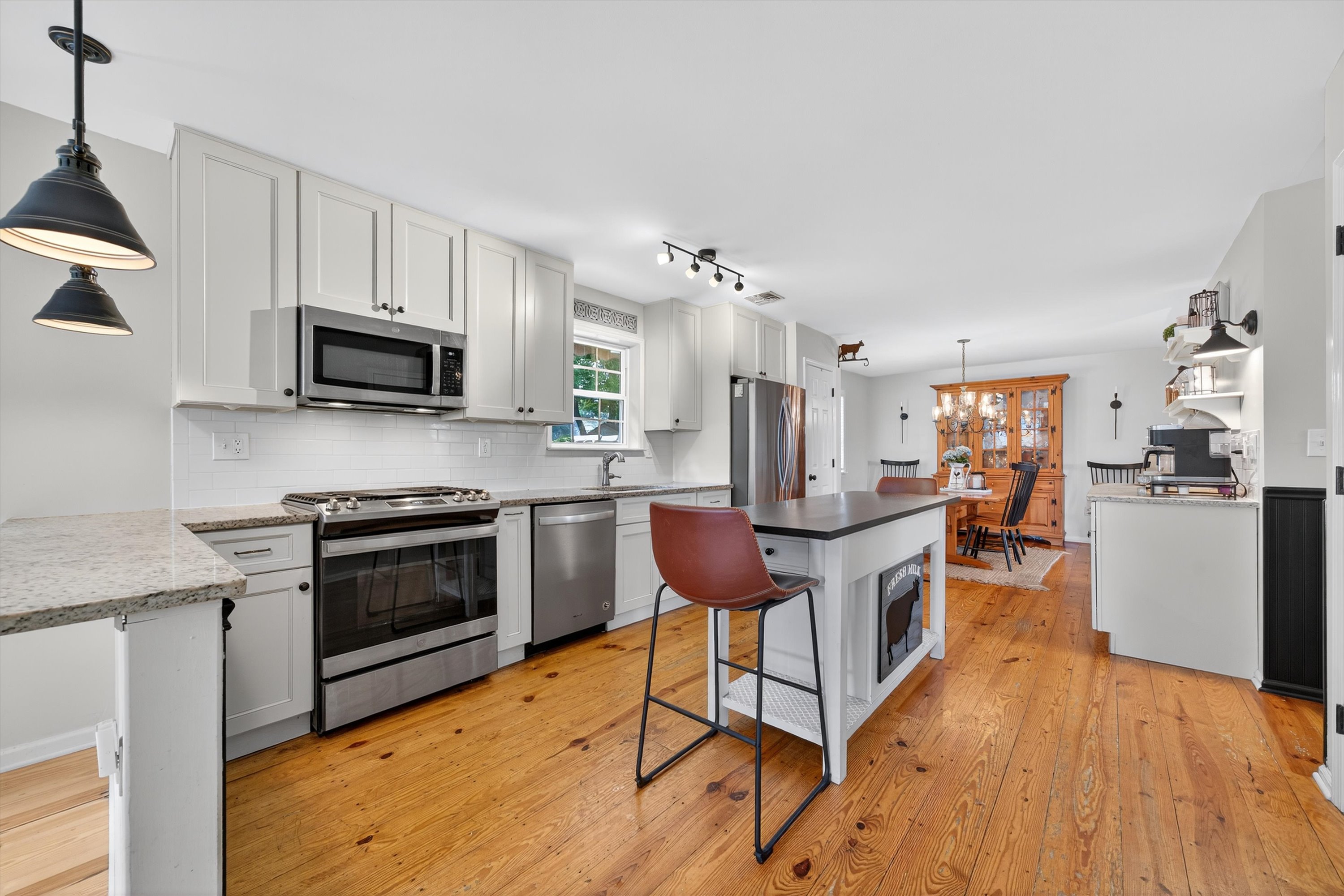 Montgomery, New York, 12549, United States, 4 Bedrooms Bedrooms, ,3 BathroomsBathrooms,Residential,For Sale,1923232