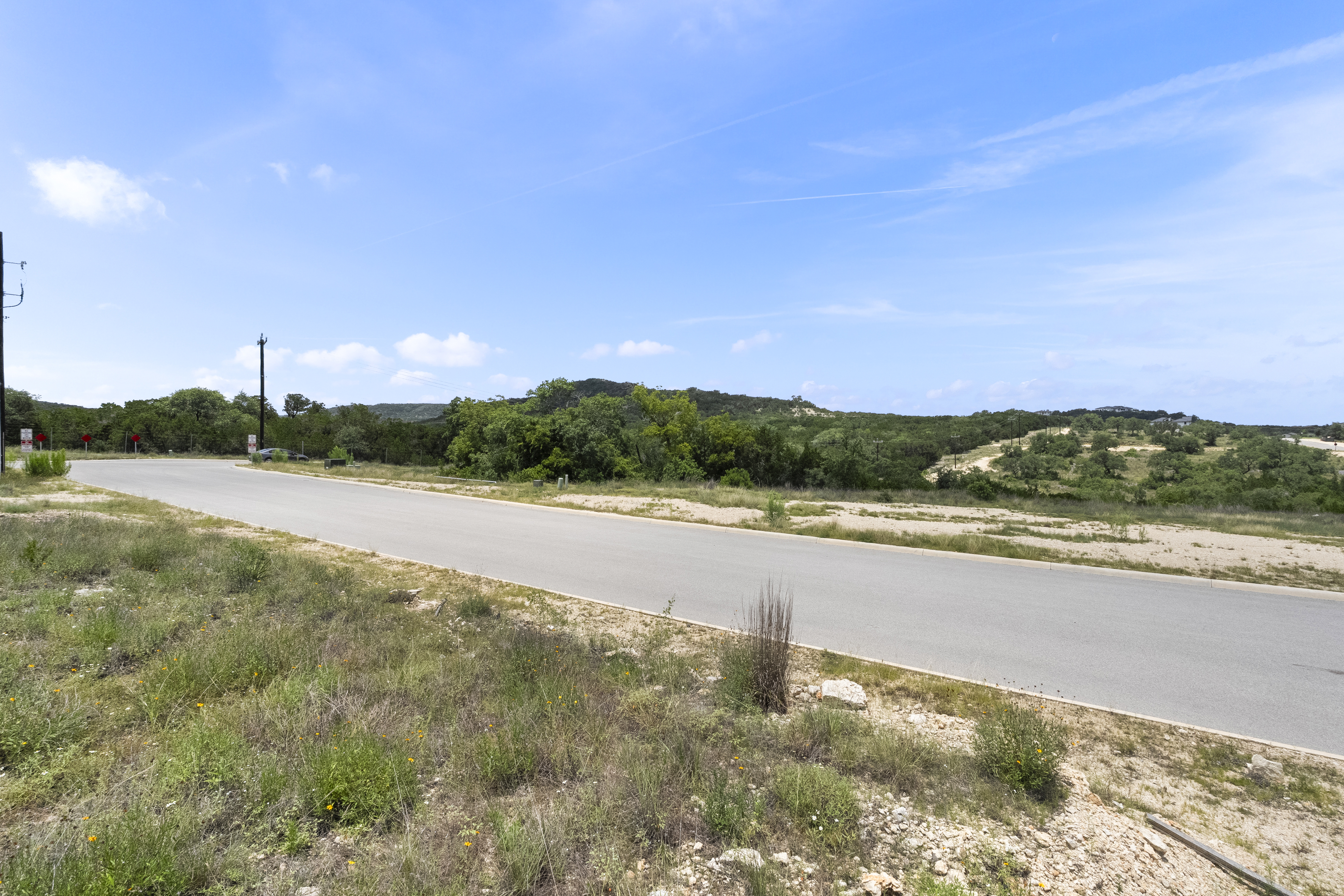  Exceptional Lot with Panoramic Views - 物件實景