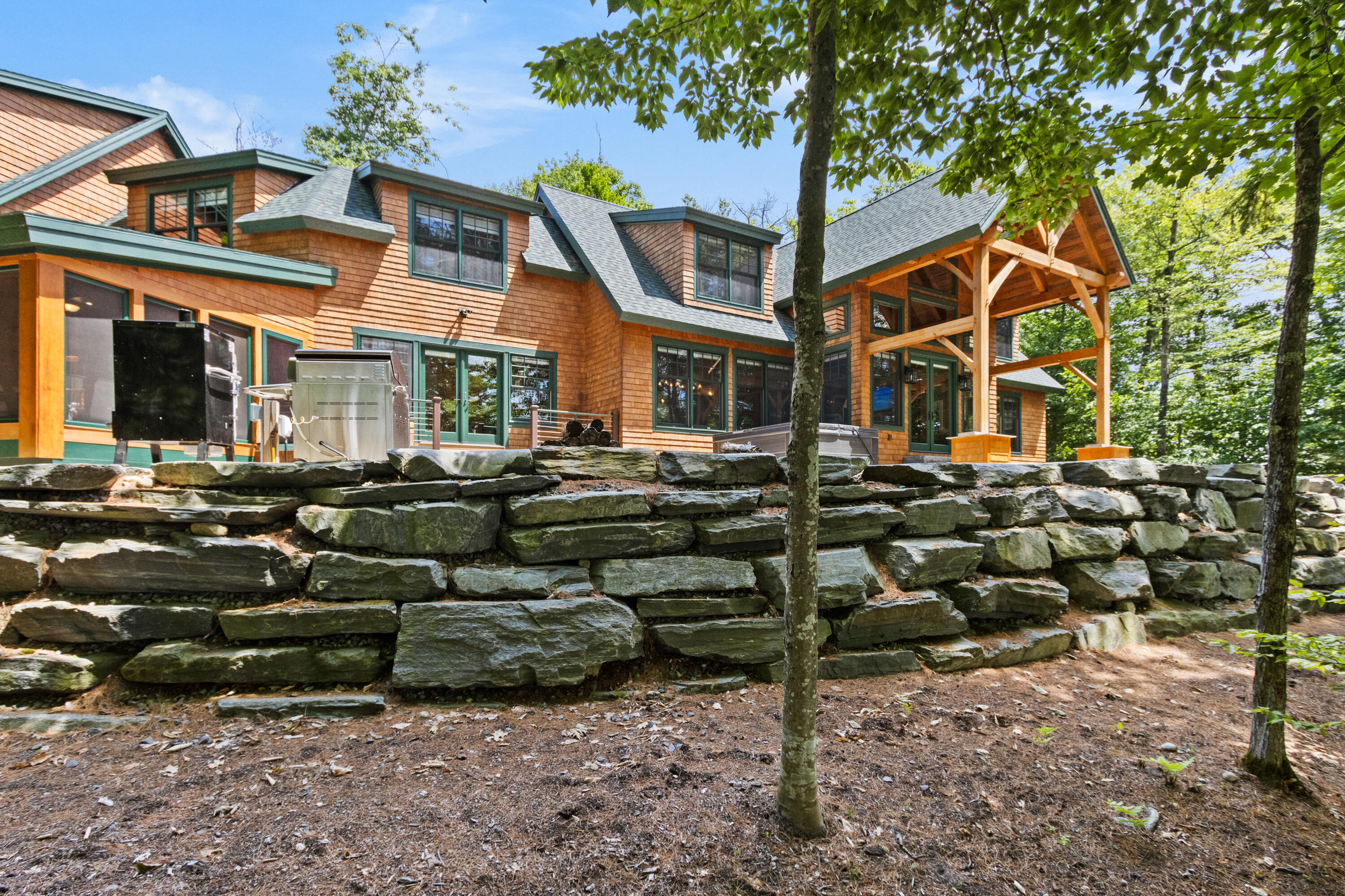 Harrison, Maine, 04040, United States, 5 Bedrooms Bedrooms, ,4 BathroomsBathrooms,Residential,For Sale,1885742