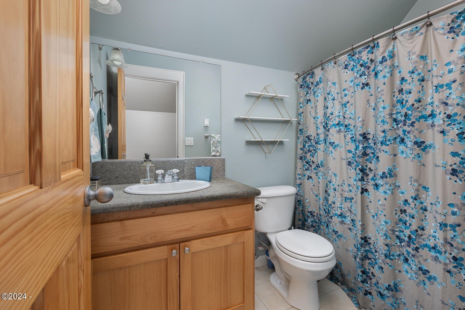 124 Sea Crest, Otter Rock, Oregon, 97369, United States, 4 Bedrooms Bedrooms, ,3 BathroomsBathrooms,Residential,For Sale,124 Sea Crest,1663553