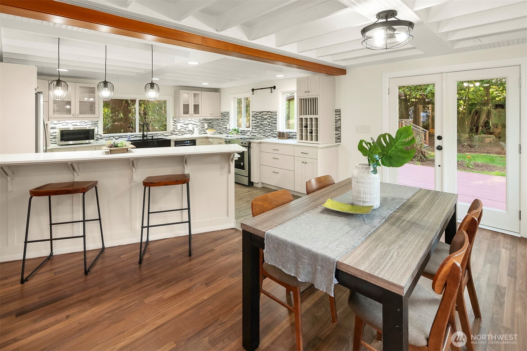 North Bend, Washington, 98045, United States, 3 Bedrooms Bedrooms, ,2 BathroomsBathrooms,Residential,For Sale,1989683